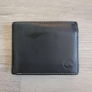 Timberland Genuine Leather Bifold Wallet With Card Slots & Bill Compartments